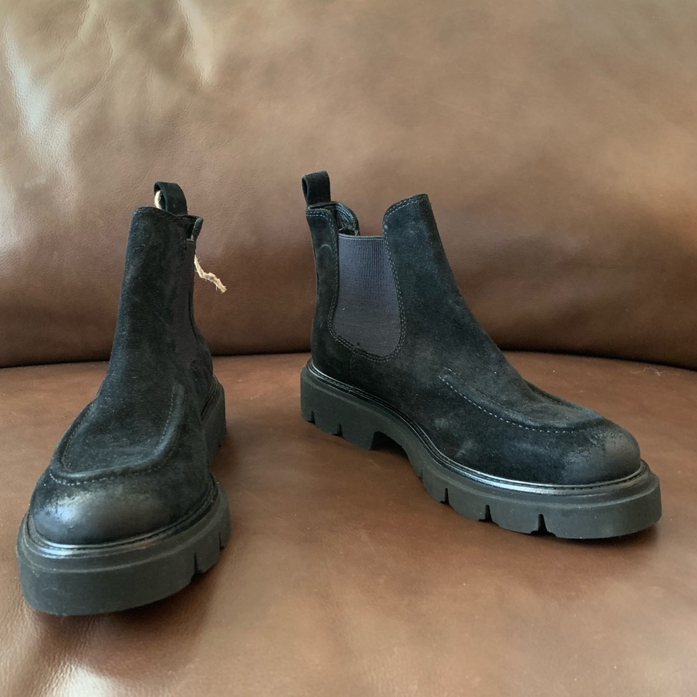 Sofft Chelsea Boots 8.5 Black Leather Samira Waterproof Distressed Suede  NWOT